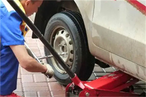 册亨附近拖车24小时服务热线电话